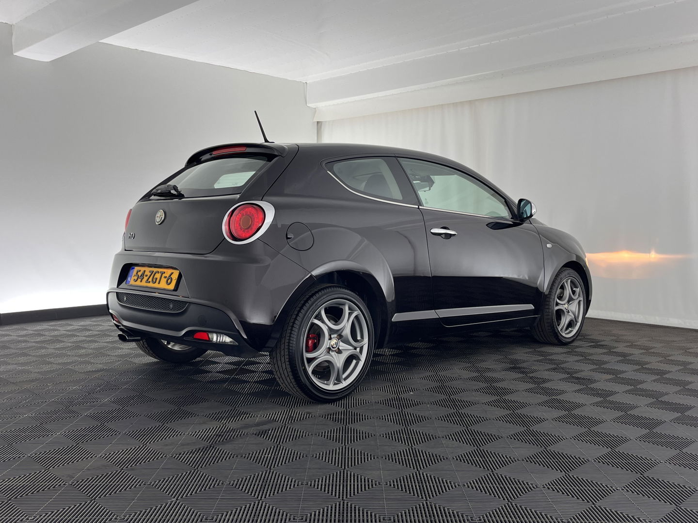 Alfa Romeo MiTo 1.3 JTDm ECO Distinctive Premium-Plus-Pack *LUXURY-LEATHER | SPORT-SEATS | NAVI-FULLMAP | ECC | PDC | CRUISE | 17''ALU *
