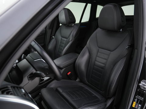 BMW iX3 High Executive 80 kWh [ 3-Fase ] (INCL.BTW) *PANO | HEAD-UP | FULL-LEATHER | FULL-LED | ADAPTIVE-CRUISE | DIGI-COCKPIT | BLINDSPOT | HARMAN/KARDON | KEYLESS | TOP-VIEW | SPORT-SEATS | 20''ALU | TOWBAR*