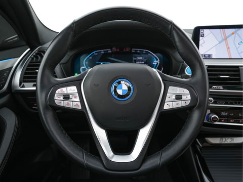 BMW iX3 High Executive 80 kWh [ 3-Fase ] (INCL.BTW) *PANO | HEAD-UP | FULL-LEATHER | FULL-LED | ADAPTIVE-CRUISE | DIGI-COCKPIT | BLINDSPOT | HARMAN/KARDON | KEYLESS | TOP-VIEW | SPORT-SEATS | 20''ALU | TOWBAR*