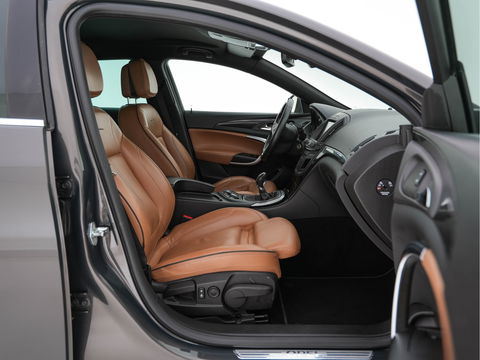 Opel Insignia Sports Tourer 1.6 T Cosmo *FULL-LEATHER | XENON | NAVI-FULLMAP | CAMERA | COMFORT-SEATS | ECC | PDC | CRUISE | 18''ALU*