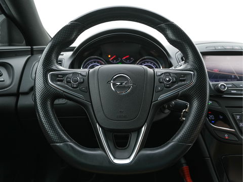Opel Insignia Sports Tourer 1.6 T Cosmo *FULL-LEATHER | XENON | NAVI-FULLMAP | CAMERA | COMFORT-SEATS | ECC | PDC | CRUISE | 18''ALU*