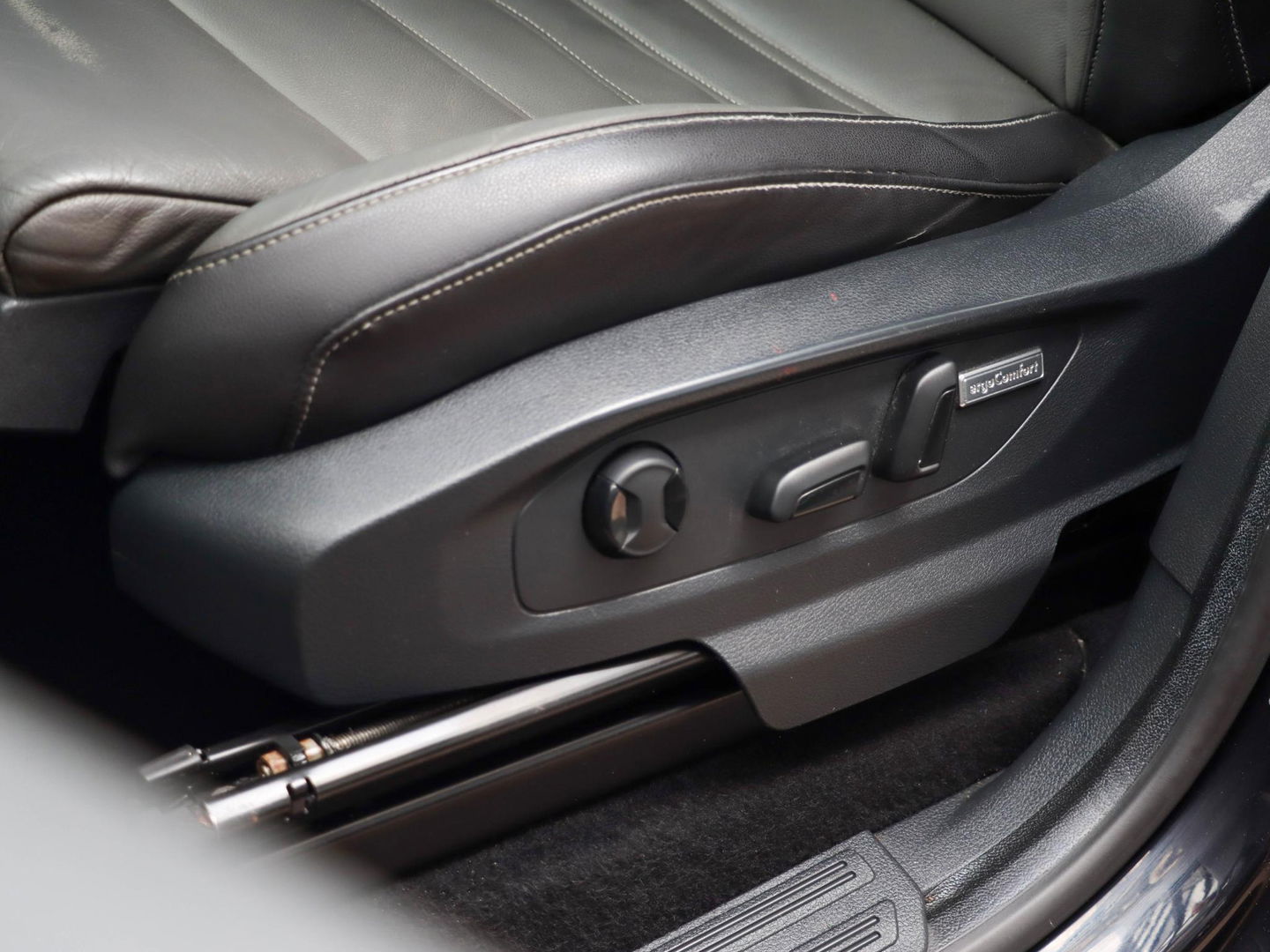 Volkswagen Amarok 3.0 TDI 4Motion DC Highline | Leder | Comfortstoelen | 20'' | Navigatie | Trekhaak