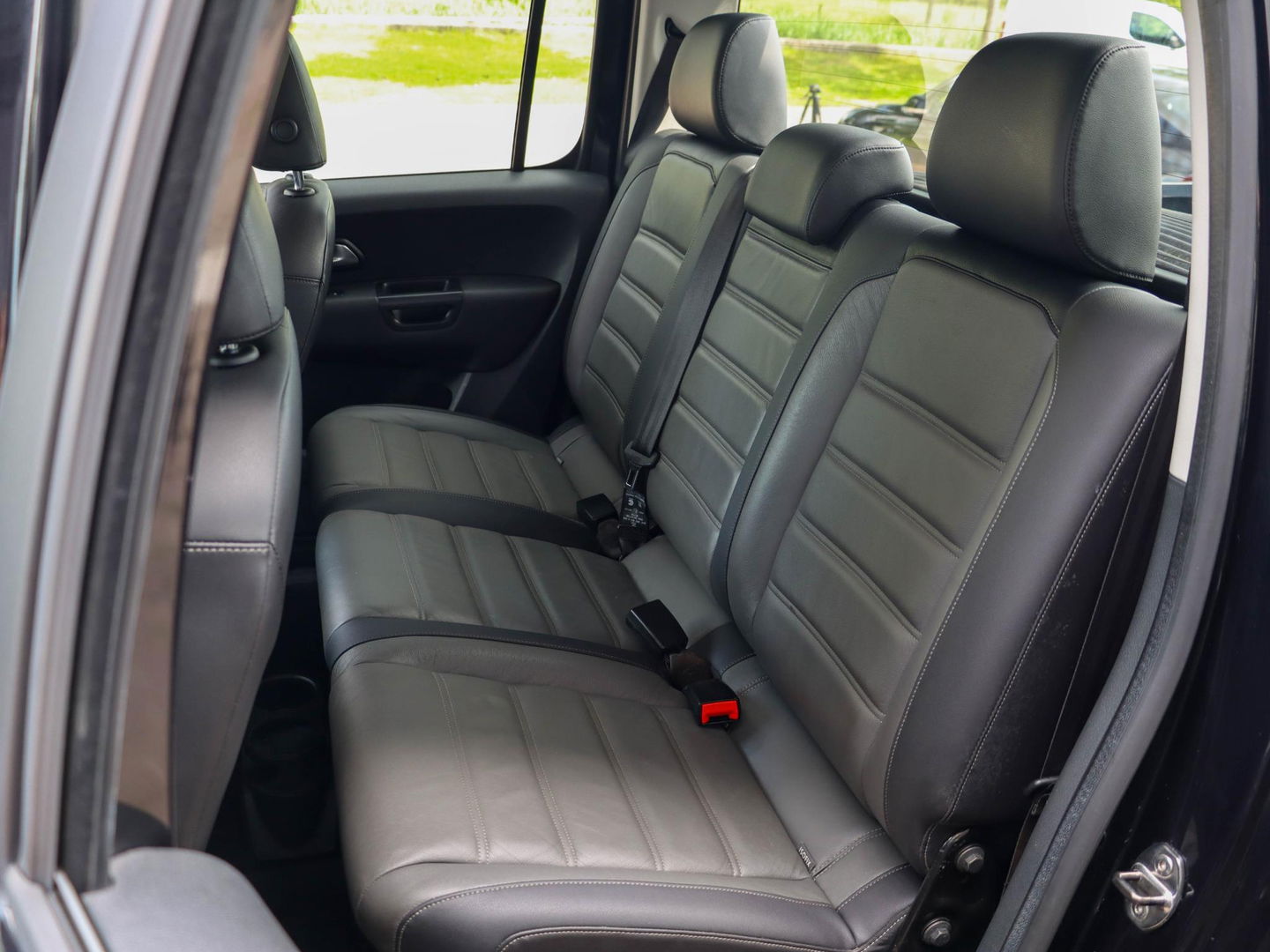 Volkswagen Amarok 3.0 TDI 4Motion DC Highline | Leder | Comfortstoelen | 20'' | Navigatie | Trekhaak