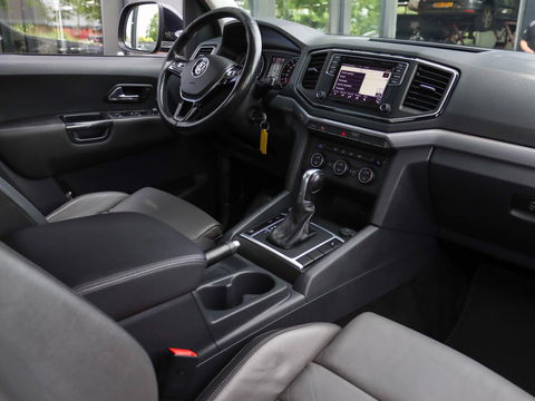 Volkswagen Amarok 3.0 TDI 4Motion DC Highline | Leder | Comfortstoelen | 20'' | Navigatie | Trekhaak
