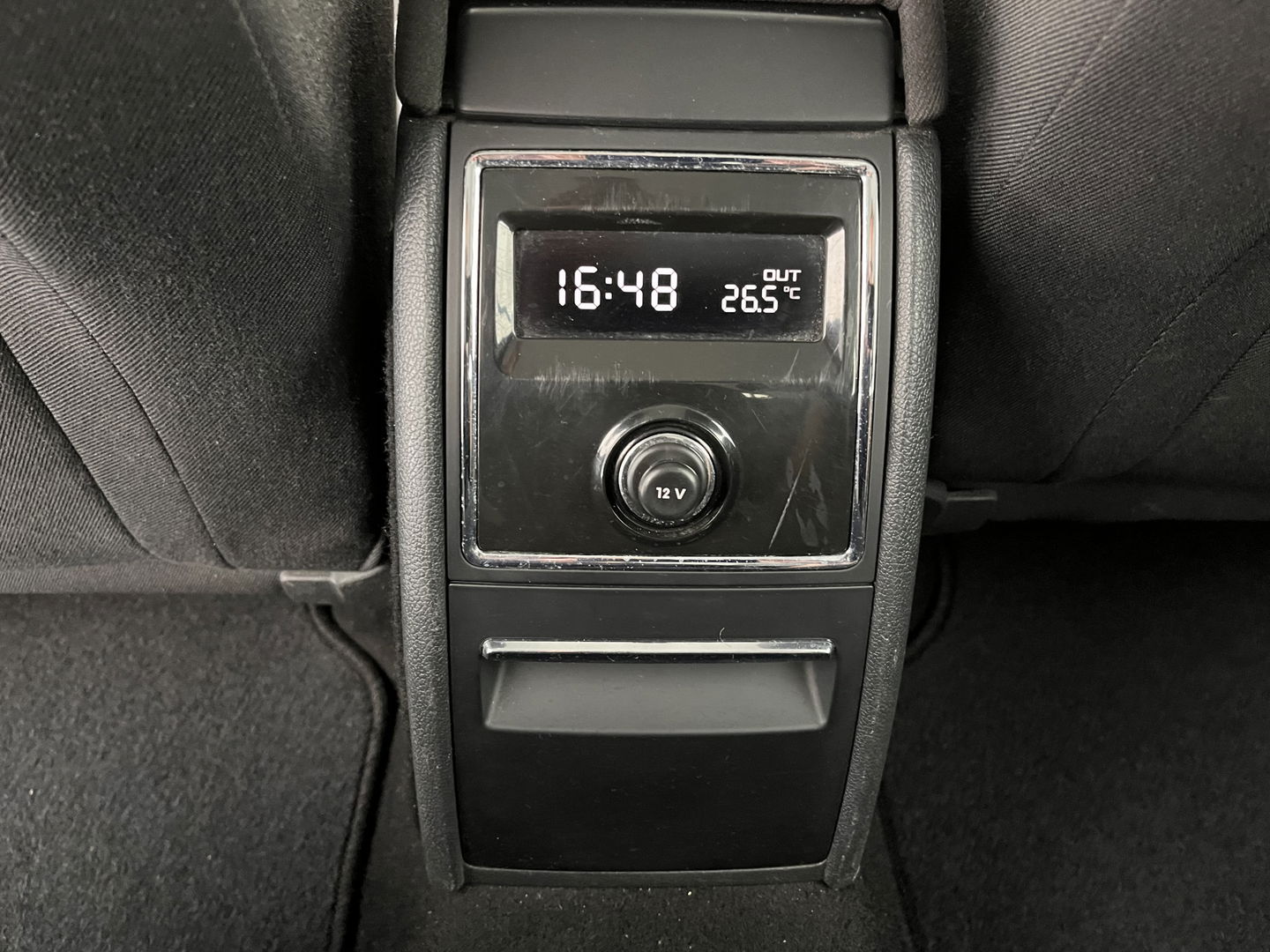 Škoda Superb Combi 1.6 TDI Greenline Comfort Business Line *NAVI-FULLMAP | COMFORT-SEATS | ECC | AMUNDSEN-AUDIO | PDC | CRUISE | TOWBAR | 16''ALU*