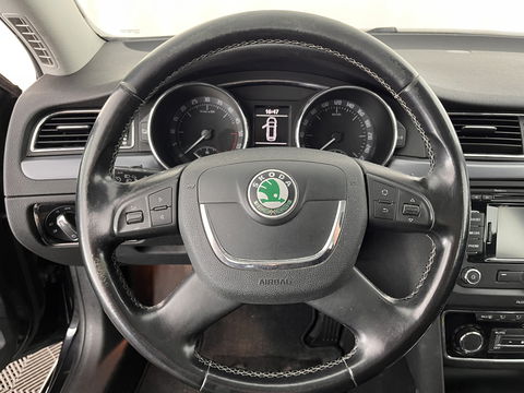 Škoda Superb Combi 1.6 TDI Greenline Comfort Business Line *NAVI-FULLMAP | COMFORT-SEATS | ECC | AMUNDSEN-AUDIO | PDC | CRUISE | TOWBAR | 16''ALU*