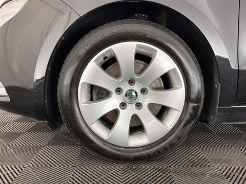 Škoda Superb Combi 1.6 TDI Greenline Comfort Business Line *NAVI-FULLMAP | COMFORT-SEATS | ECC | AMUNDSEN-AUDIO | PDC | CRUISE | TOWBAR | 16''ALU*