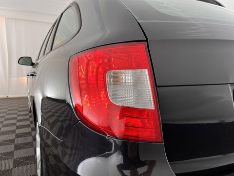 Škoda Superb Combi 1.6 TDI Greenline Comfort Business Line *NAVI-FULLMAP | COMFORT-SEATS | ECC | AMUNDSEN-AUDIO | PDC | CRUISE | TOWBAR | 16''ALU*