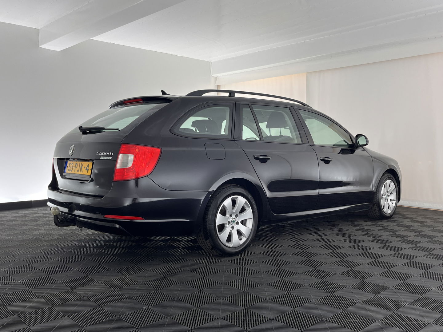 Škoda Superb Combi 1.6 TDI Greenline Comfort Business Line *NAVI-FULLMAP | COMFORT-SEATS | ECC | AMUNDSEN-AUDIO | PDC | CRUISE | TOWBAR | 16''ALU*