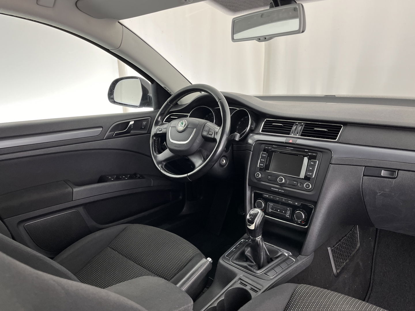 Škoda Superb Combi 1.6 TDI Greenline Comfort Business Line *NAVI-FULLMAP | COMFORT-SEATS | ECC | AMUNDSEN-AUDIO | PDC | CRUISE | TOWBAR | 16''ALU*