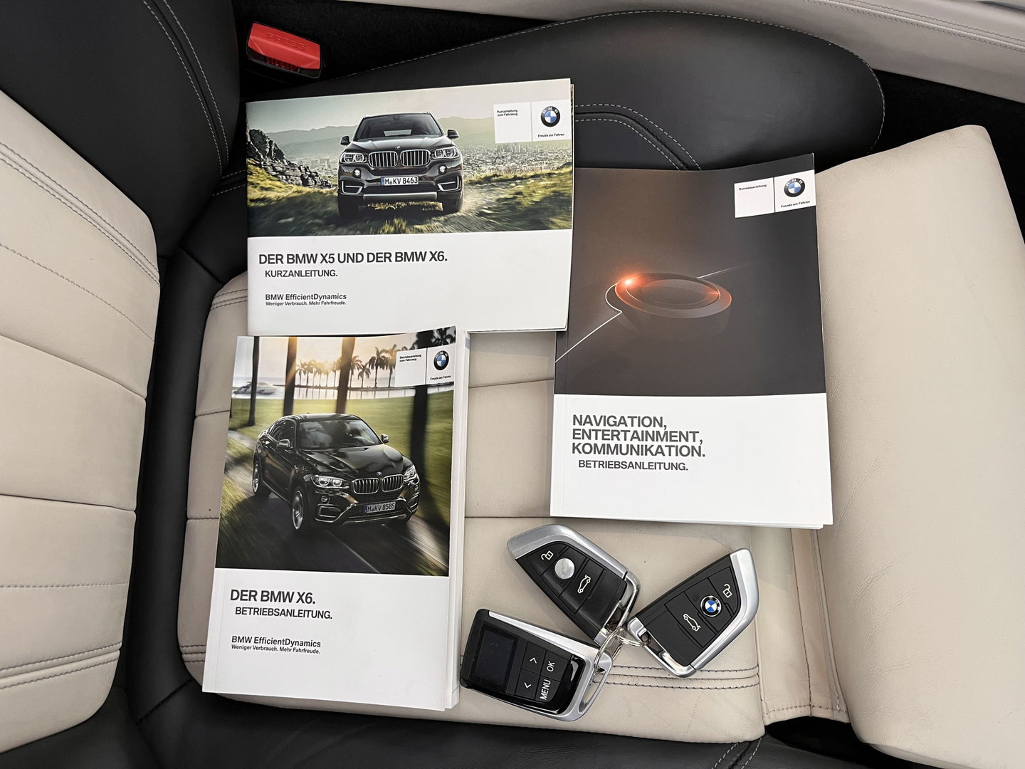 BMW X6 xDrive50i High Executive Aut. *PANO | HEAD-UP | FULL-LEATHER | FULL-LED | MEMORY-PACK | HARMAN/KARDON | BLIND-SPOT | KEYLESS | CAMERA | COMFORT-SEATS | 20''ALU*