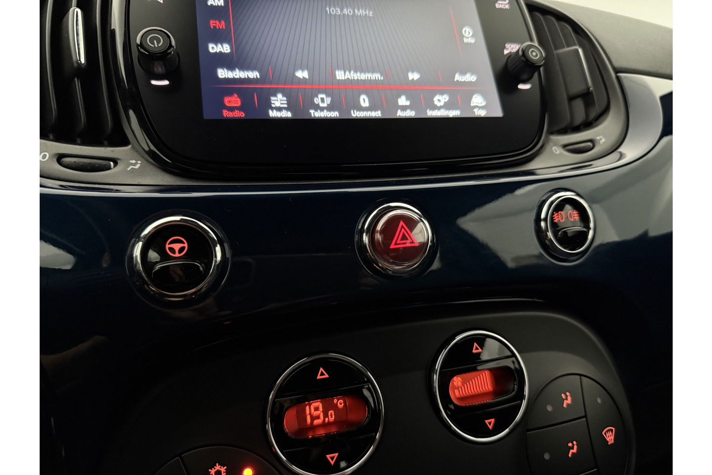 Fiat 500 1.0 Hybrid Club LED Carplay Clima Parkeersensoren 15"LMV