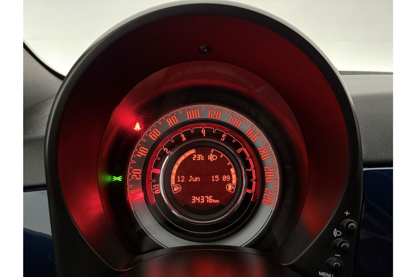 Fiat 500 1.0 Hybrid Club LED Carplay Clima Parkeersensoren 15"LMV
