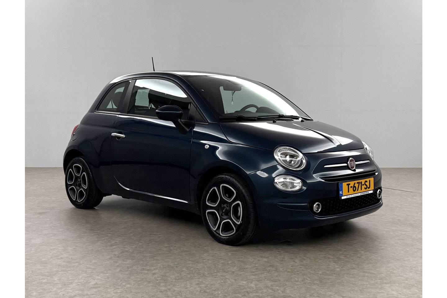 Fiat 500 1.0 Hybrid Club LED Carplay Clima Parkeersensoren 15"LMV
