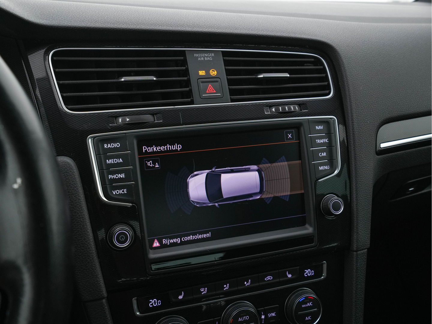 Volkswagen Golf 1.4 TSI GTE *FULL-LED | NAVI-FULLMAP | SPORT-SEATS | DAB+ | HEATED-SEATS | ECC | PDC | CRUISE | 17''ALU*