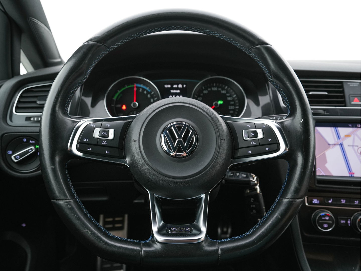 Volkswagen Golf 1.4 TSI GTE *FULL-LED | NAVI-FULLMAP | SPORT-SEATS | DAB+ | HEATED-SEATS | ECC | PDC | CRUISE | 17''ALU*