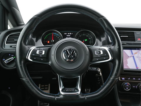 Volkswagen Golf 1.4 TSI GTE *FULL-LED | NAVI-FULLMAP | SPORT-SEATS | DAB+ | HEATED-SEATS | ECC | PDC | CRUISE | 17''ALU*