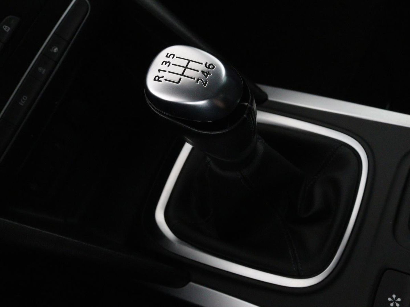 Renault Mégane 1.3 TCe Bose | Camera | Keyless | Carplay | Navigatie | Sfeerverlichting | Cruise Control | Climate control | Dodehoek detectie