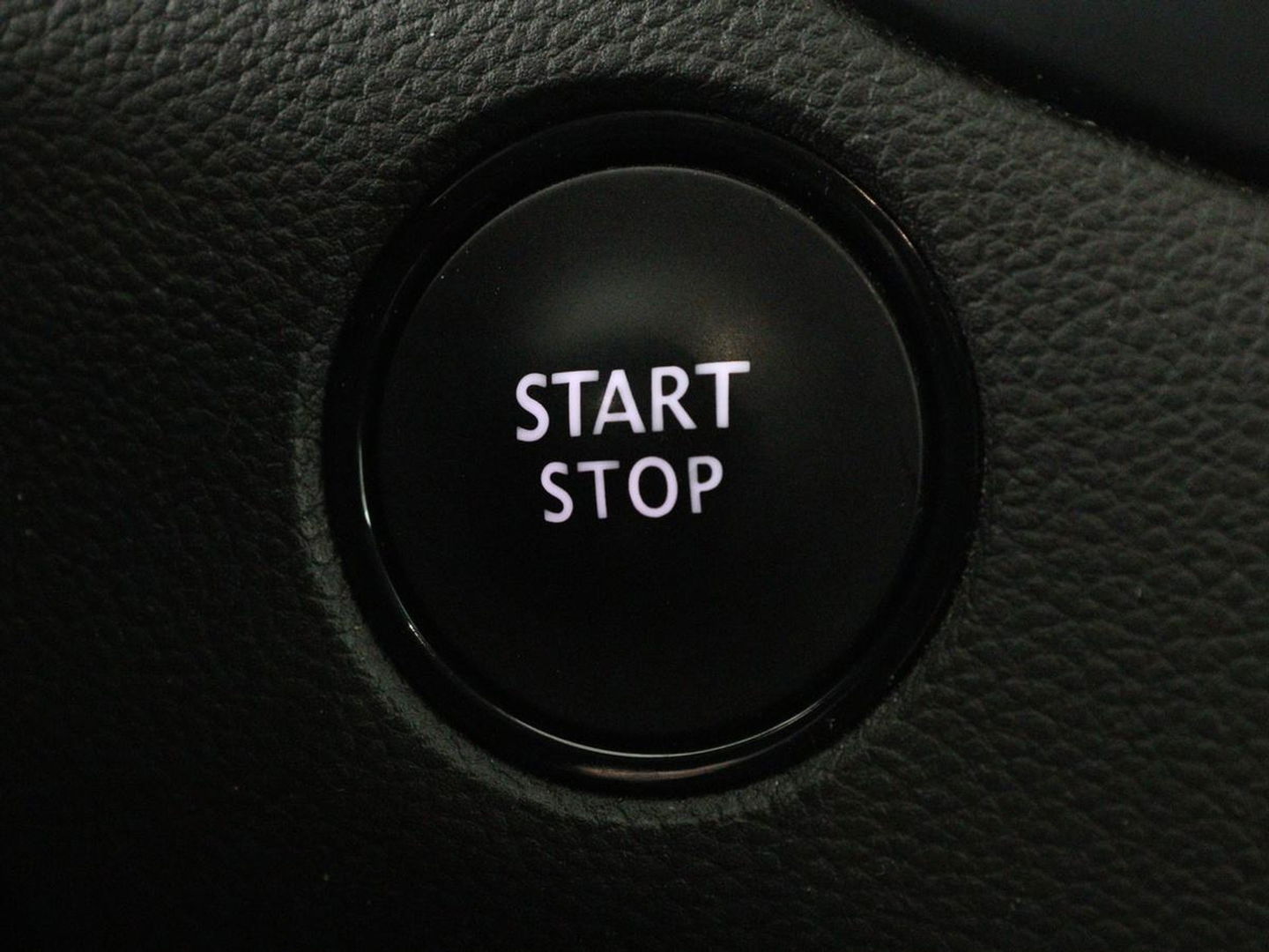 Renault Mégane 1.3 TCe Bose | Camera | Keyless | Carplay | Navigatie | Sfeerverlichting | Cruise Control | Climate control | Dodehoek detectie