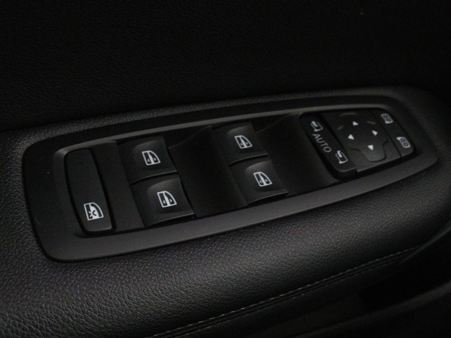 Renault Mégane 1.3 TCe Bose | Camera | Keyless | Carplay | Navigatie | Sfeerverlichting | Cruise Control | Climate control | Dodehoek detectie