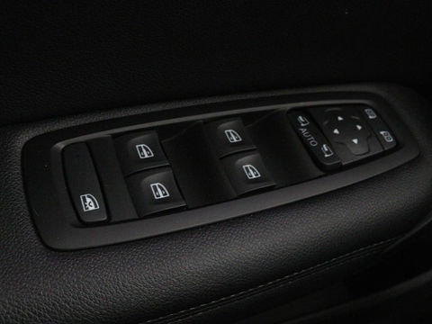 Renault Mégane 1.3 TCe Bose | Camera | Keyless | Carplay | Navigatie | Sfeerverlichting | Cruise Control | Climate control | Dodehoek detectie