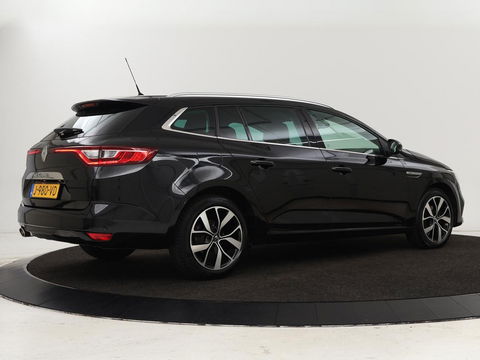 Renault Mégane 1.3 TCe Bose | Camera | Keyless | Carplay | Navigatie | Sfeerverlichting | Cruise Control | Climate control | Dodehoek detectie
