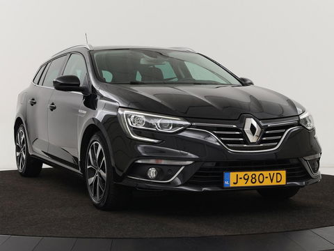 Renault Mégane 1.3 TCe Bose | Camera | Keyless | Carplay | Navigatie | Sfeerverlichting | Cruise Control | Climate control | Dodehoek detectie