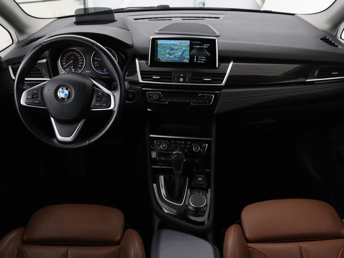 BMW 2 Serie 225xe ip Cent HighEx | Leder | Stoelverwarming | Camera | Elektrische achterklep | Full LED | Cruise control | Climate control