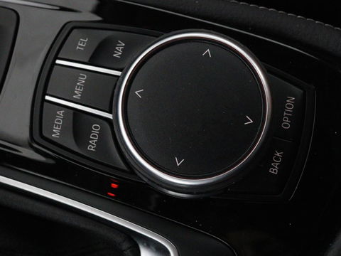 BMW 2 Serie 225xe ip Cent HighEx | Leder | Stoelverwarming | Camera | Elektrische achterklep | Full LED | Cruise control | Climate control