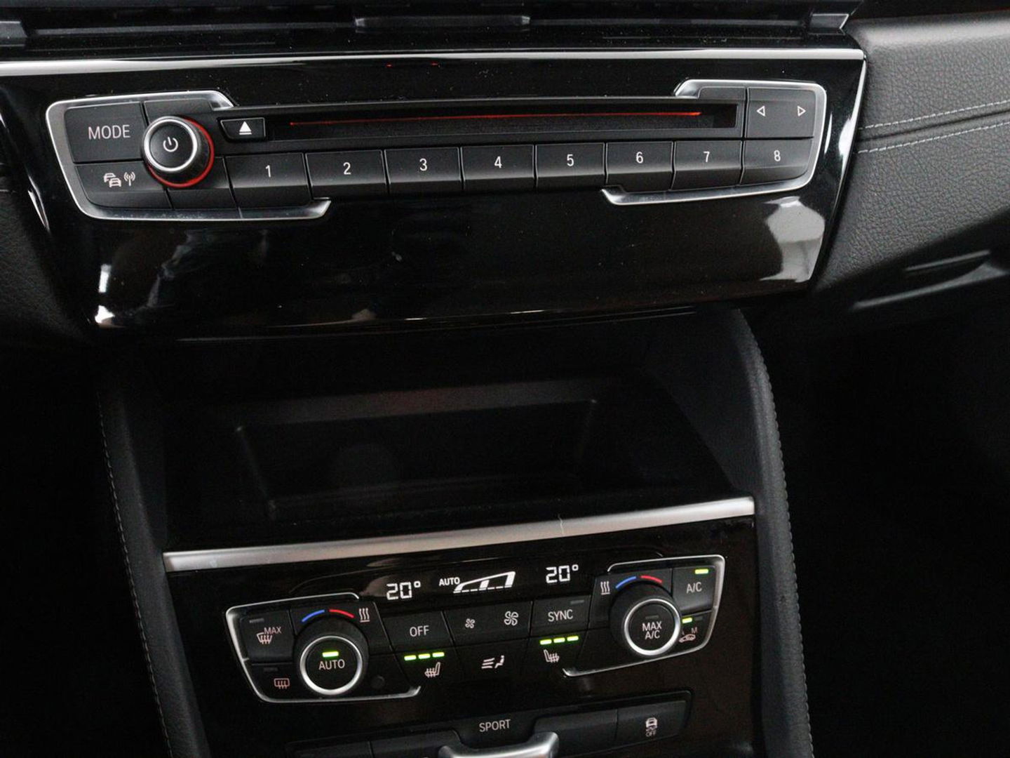 BMW 2 Serie 225xe ip Cent HighEx | Leder | Stoelverwarming | Camera | Elektrische achterklep | Full LED | Cruise control | Climate control