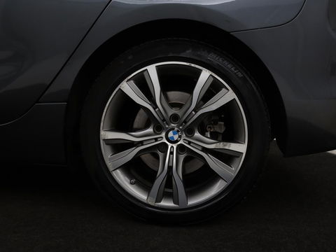 BMW 2 Serie 225xe ip Cent HighEx | Leder | Stoelverwarming | Camera | Elektrische achterklep | Full LED | Cruise control | Climate control