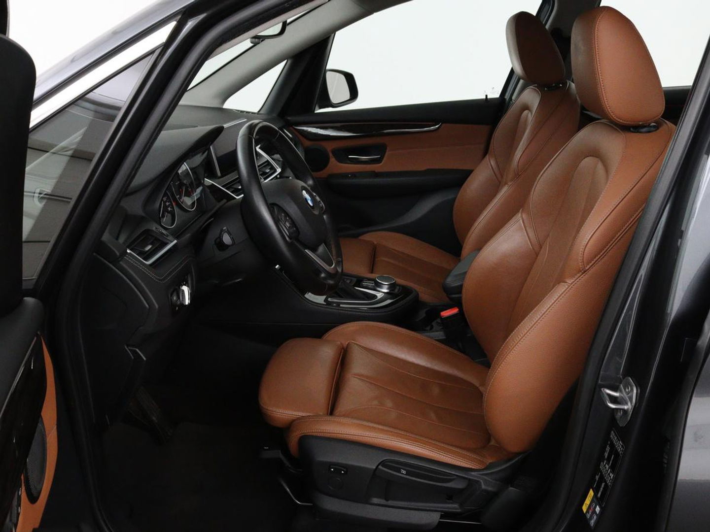 BMW 2 Serie 225xe ip Cent HighEx | Leder | Stoelverwarming | Camera | Elektrische achterklep | Full LED | Cruise control | Climate control