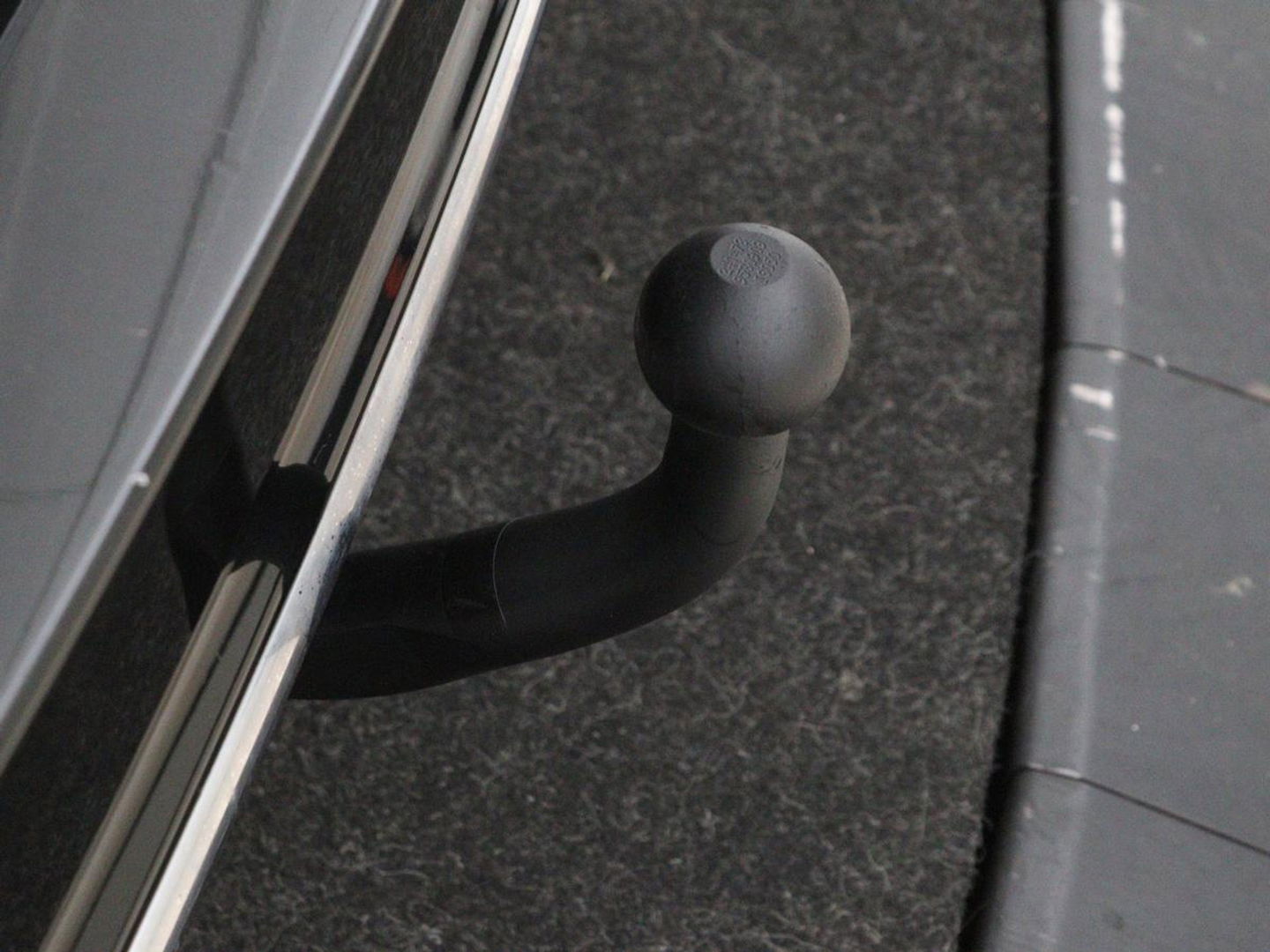 Toyota Auris 1.8 Hybr. Aspiration | Camera | Cruise control | Navigatie | Trekhaak | Climate control | DAB
