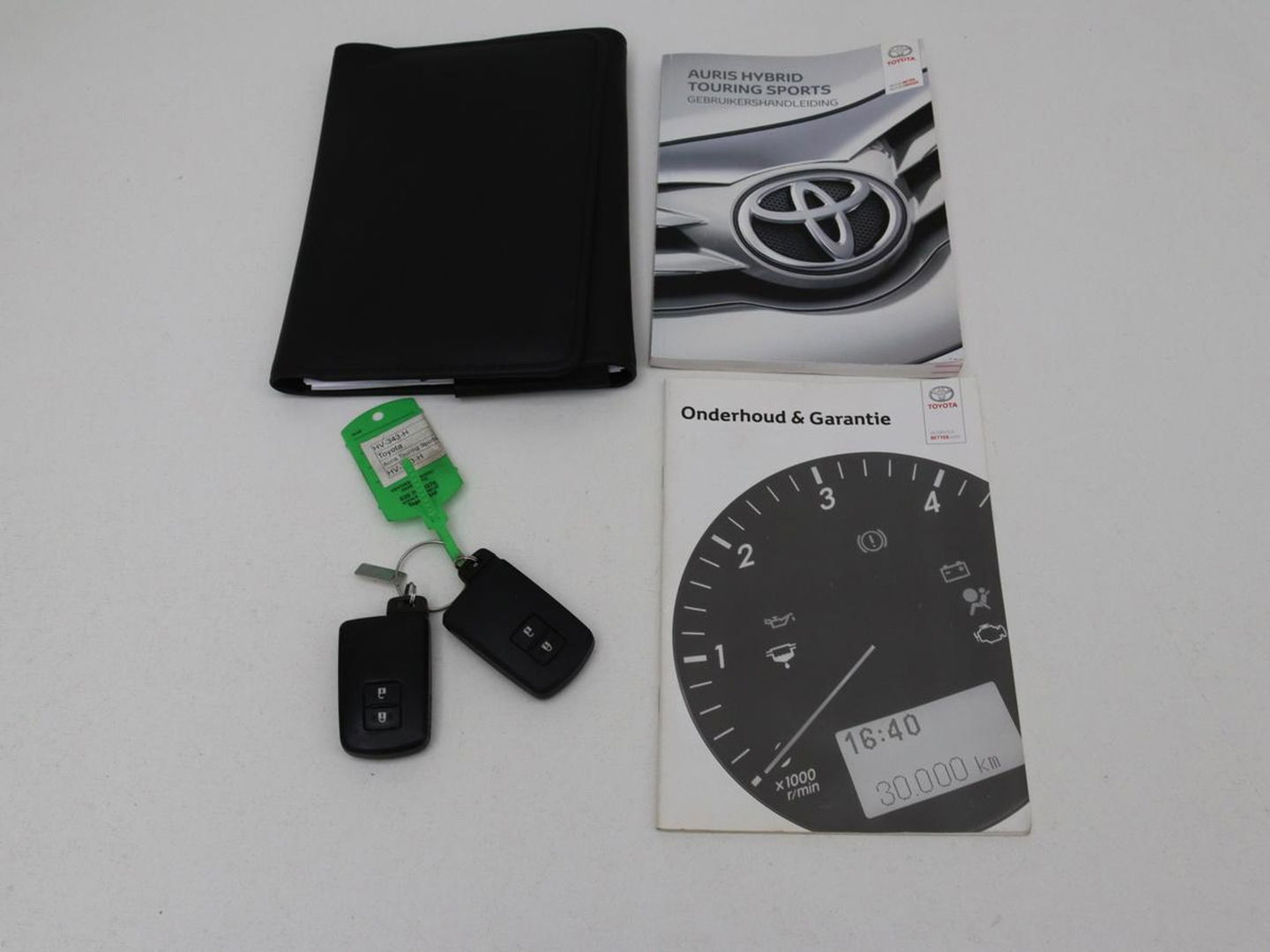 Toyota Auris 1.8 Hybr. Aspiration | Camera | Cruise control | Navigatie | Trekhaak | Climate control | DAB