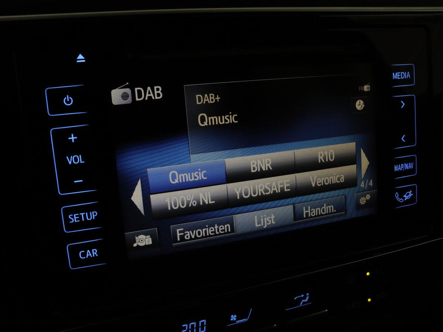 Toyota Auris 1.8 Hybr. Aspiration | Camera | Cruise control | Navigatie | Trekhaak | Climate control | DAB