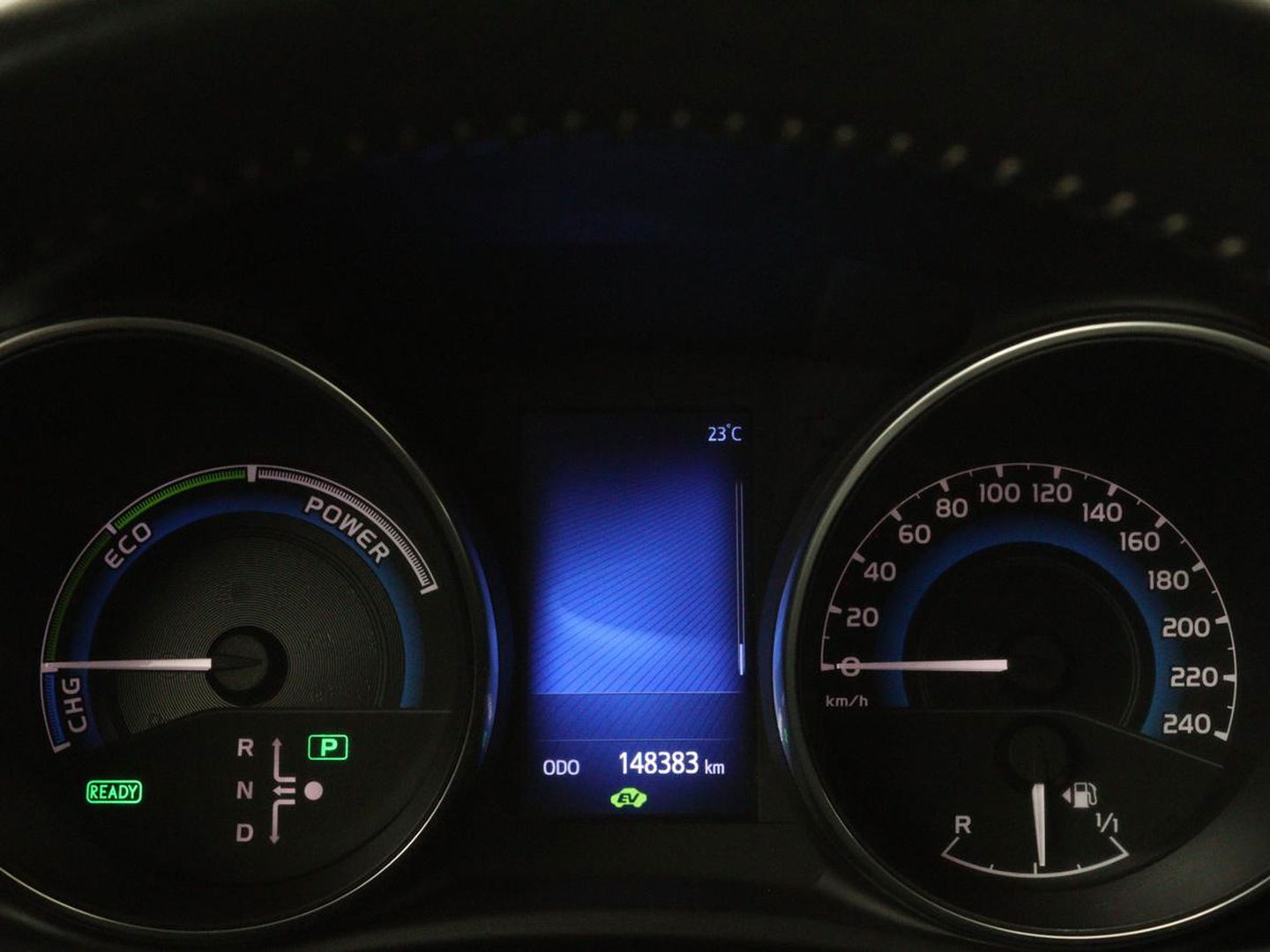 Toyota Auris 1.8 Hybr. Aspiration | Camera | Cruise control | Navigatie | Trekhaak | Climate control | DAB