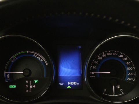 Toyota Auris 1.8 Hybr. Aspiration | Camera | Cruise control | Navigatie | Trekhaak | Climate control | DAB