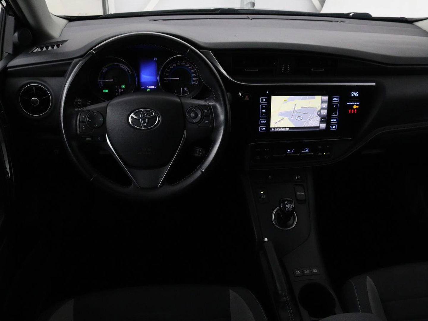 Toyota Auris 1.8 Hybr. Aspiration | Camera | Cruise control | Navigatie | Trekhaak | Climate control | DAB