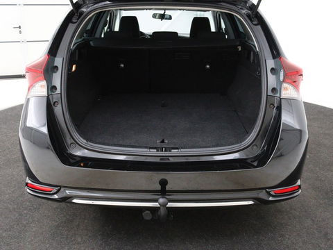 Toyota Auris 1.8 Hybr. Aspiration | Camera | Cruise control | Navigatie | Trekhaak | Climate control | DAB