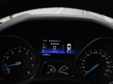 Ford Focus 1.0 Titanium | 84.000km NAP l Stoelverwarming | Cruise control | Navigatie | Climate control | Trekhaak