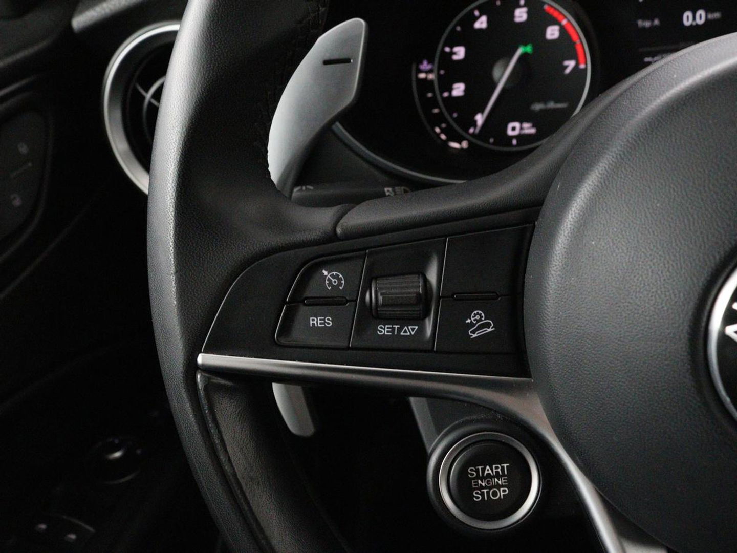 Alfa Romeo Stelvio 2.0 T Q4 Super | Camera | Sportstoelen | Xenon | Navigatie | Elektrische achterklep | Cruise control