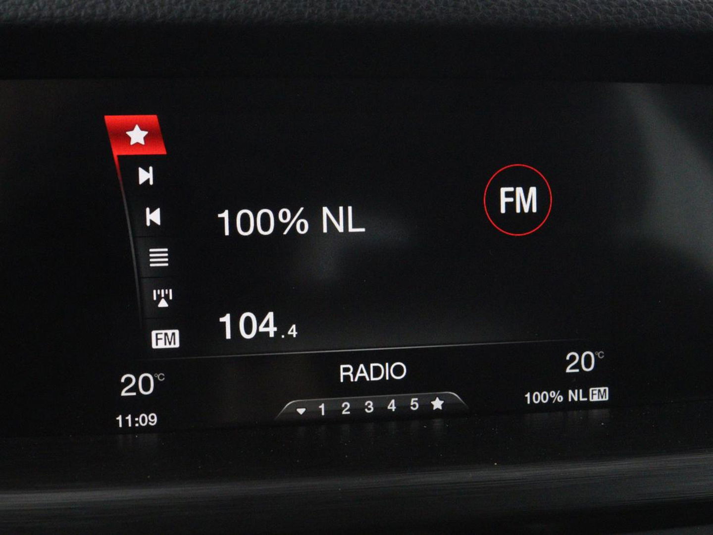 Alfa Romeo Stelvio 2.0 T Q4 Super | Camera | Sportstoelen | Xenon | Navigatie | Elektrische achterklep | Cruise control