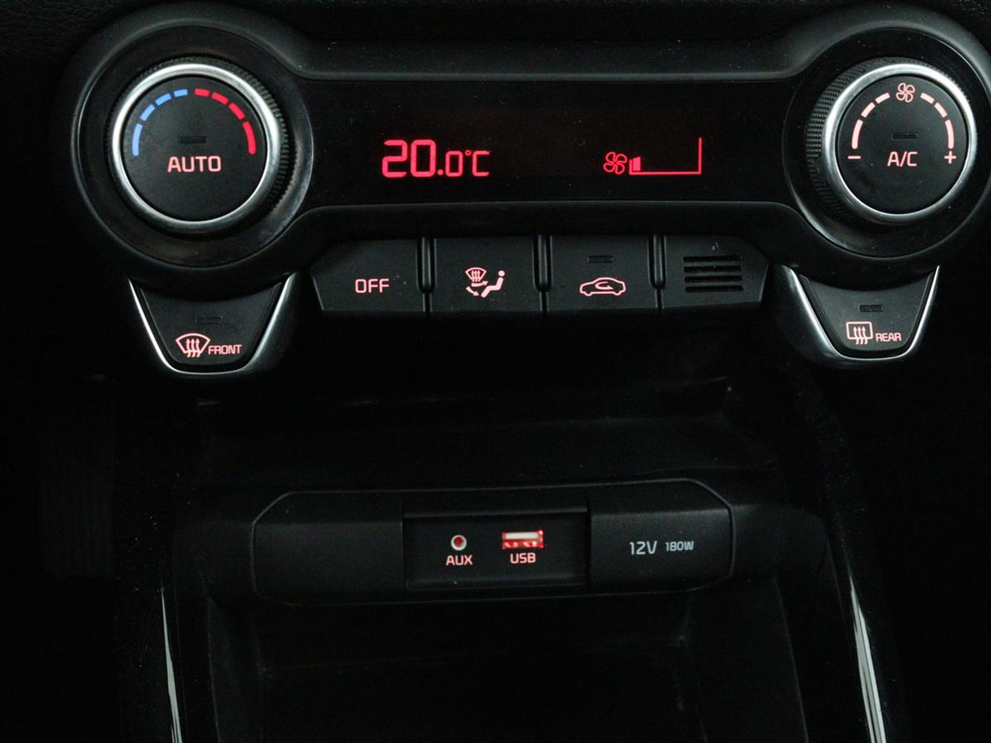 Kia Stonic 1.0 T-GDi Dyn.Line | 1e eigenaar | Camera | Keyless | Trekhaak | Climate control | Cruise Control | DAB |