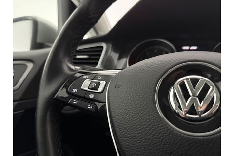 Volkswagen Golf 1.0 TSI Carplay Clima LED Trekhaak Navi Adaptive Cruise DAB+ PDC 16"LMV Stoelverwarming