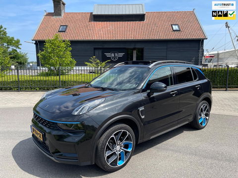 Lynk & Co 01 1.5 Plug-in Hybrid Pano/dak Apple/Carplay Adaptive/Cruise Camera.