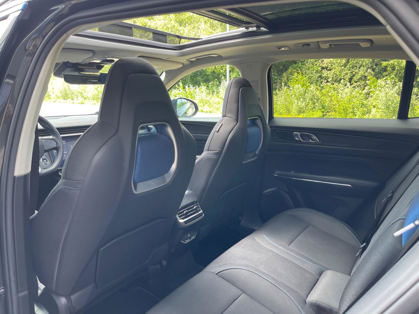 Lynk & Co 01 1.5 Plug-in Hybrid Pano/dak Apple/Carplay Adaptive/Cruise Camera.
