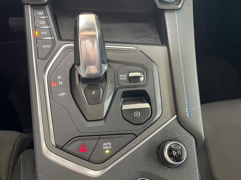 Lynk & Co 01 1.5 Plug-in Hybrid Pano/dak Apple/Carplay Adaptive/Cruise Camera.