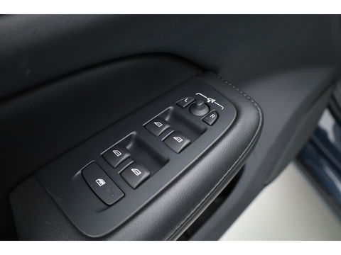 Volvo V60 T6 Recharge Insciption Expression | Long Range | Navi | Stoel- Stuurverw. | Camera |