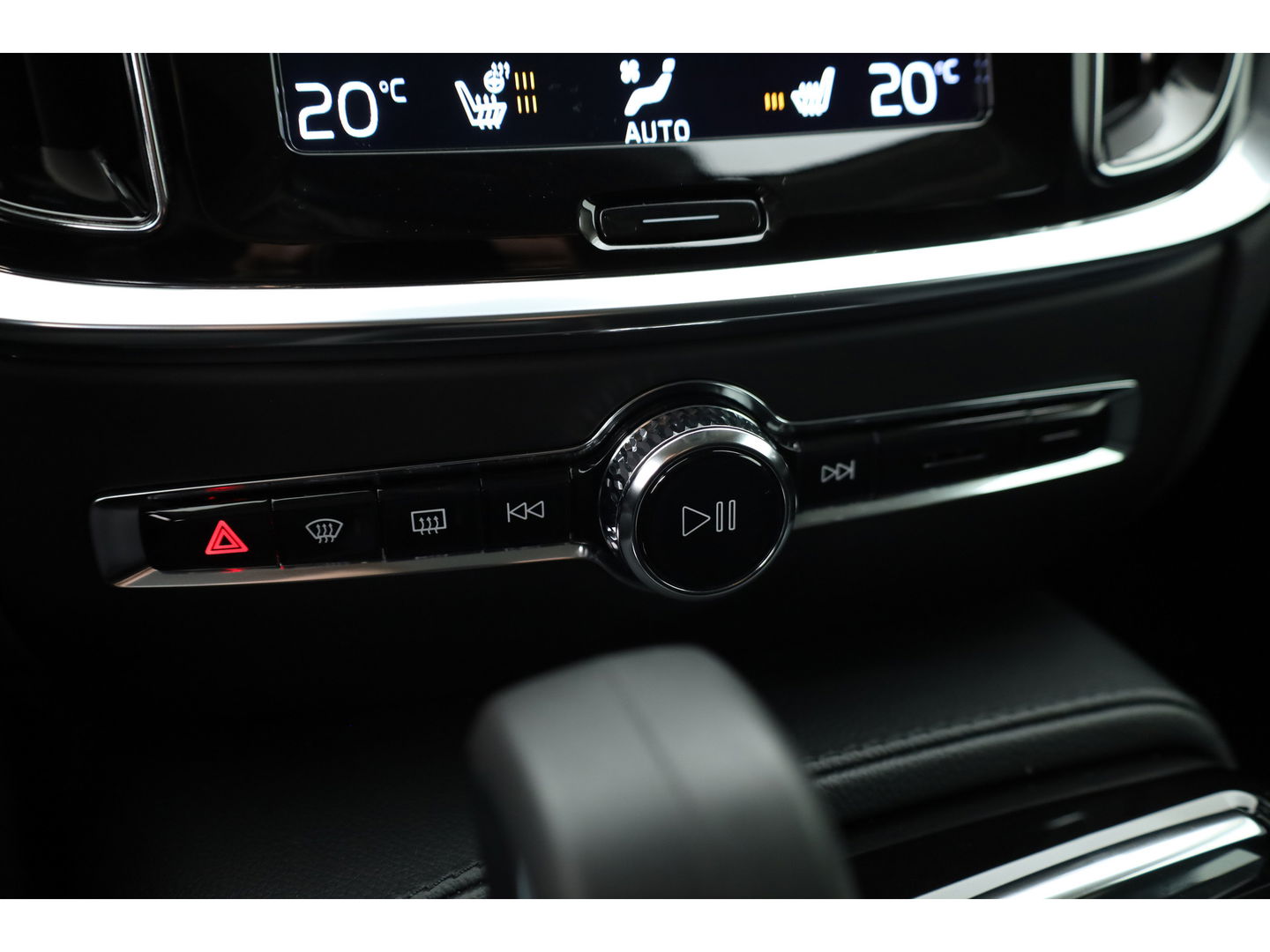 Volvo V60 T6 Recharge Inscription Expression | Navi | Camera | Stoel- Stuurverw. | Cruise | Apple CarPlay
