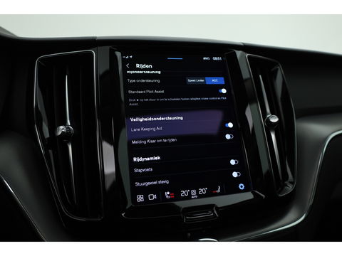 Volvo XC60 T6 Recharge Core | Pano | Pilot Assist | Camera | Stoel- Stuurverw. | Google info.
